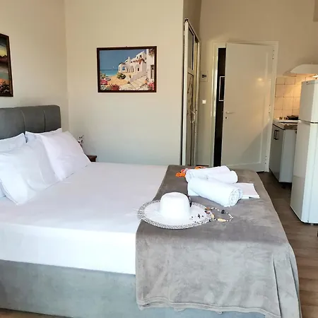 Lia Adults Only -fully Renovated Apartman