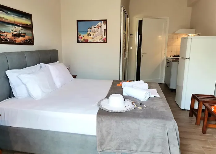 Lia Adults Only -fully Renovated Apartamento