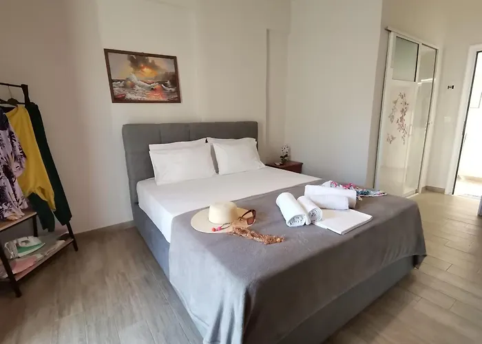 Lia Adults Only -fully Renovated